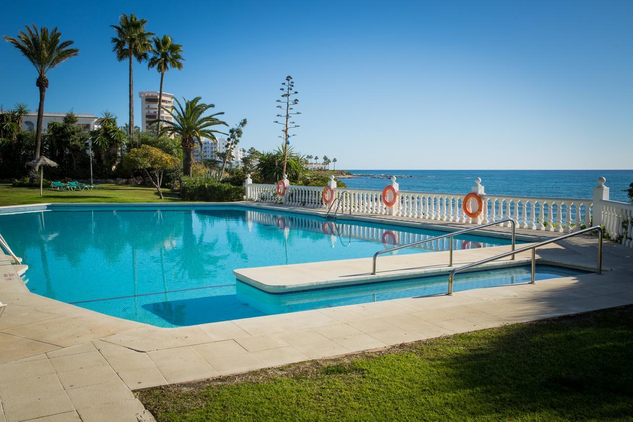 Holidays2Riviera Sea Side Front Beach Sitio de Calahonda Exteriör bild